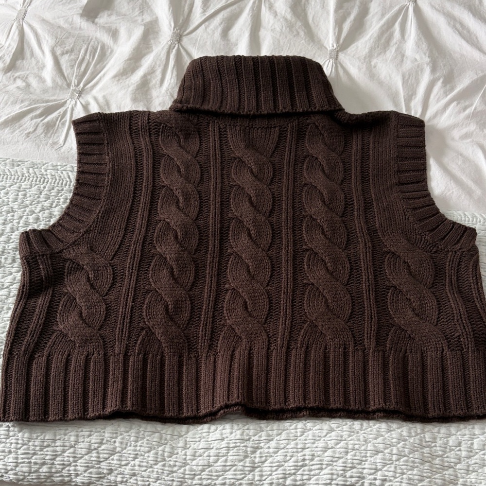 H&M Dark Brown Cable Knit Turtleneck Sweater Vest
